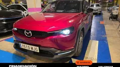 Rojo Usado 2023 Mazda MX30 Exclusive-Line SUV | 19.450 € (Precio justo)