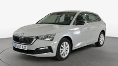 Gris Usado 2019 Skoda Scala First Edition Utilitario | 17.182 € (Precio justo)