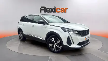 Usado Peugeot 5008 GT 130 CV (95 kW) 2022 Blanco SUV