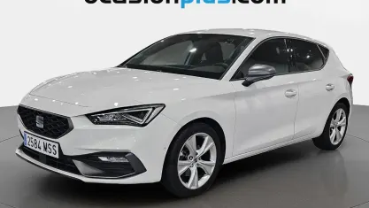 Usado Seat Leon FR 150 CV (110 kW) 2024 Blanco Utilitario
