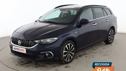 Usado Fiat Tipo Lounge 120 CV (88 kW) 2016 Azul Familiar