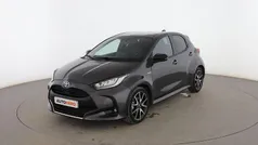 Usado 2021 Toyota Yaris Hybrid Style Berlina | 19.499 € (Precio justo)