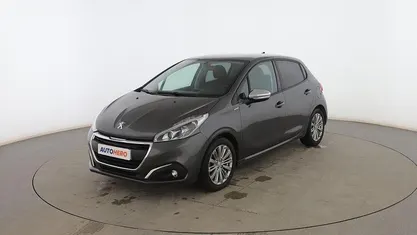 Usado 2017 Peugeot 208 Style Utilitario | 7599 € (Buen precio)