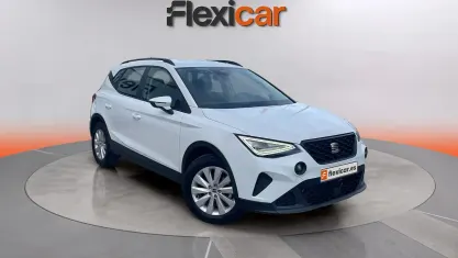 Usado Seat Arona Style 116 CV (85 kW) 2024 Blanco SUV
