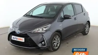 Usado Toyota Yaris Active 100 CV (73 kW) 2017 Gris Utilitario