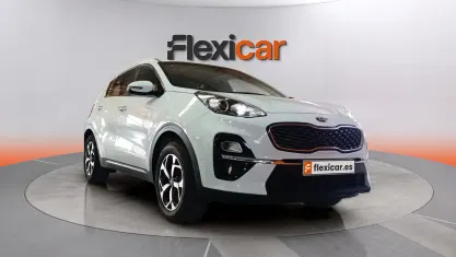 Usado Kia Sportage 115 CV (84 kW) 2019 Blanco SUV