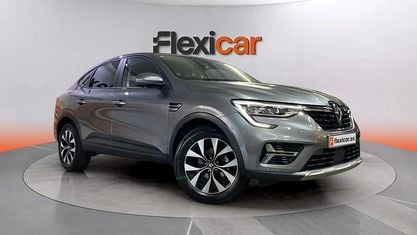 Begagnad Renault Arkana Evolution 140 HK (102 kW) 2023 Svart SUV