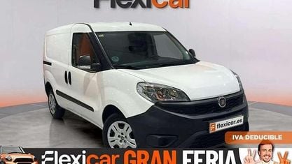 Używany Fiat Doblò 95 KM (69 kW) 2022 Biały Minivan