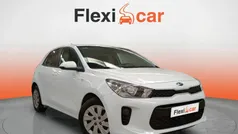 Blanco Usado 2017 Kia Rio Berlina | 7490 € (Super precio)