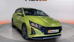 Verde Usado 2024 Hyundai i20 Berlina | 15.490 € (Buen precio)