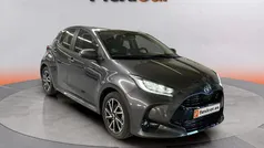Usado 2022 Toyota Yaris Hybrid Plus Berlina | 18.990 € (Buen precio)
