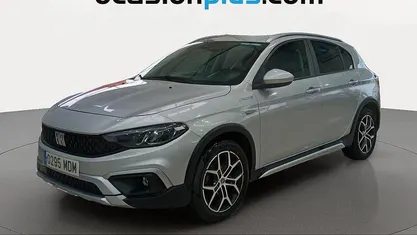 Usado Fiat Tipo Cross 131 CV (96 kW) 2023 Gris Utilitario