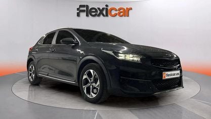 Usado Kia XCeed 120 CV (88 kW) 2021 Gris SUV