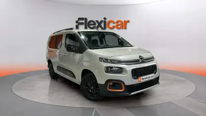 Usado Citroën Berlingo Shine 102 CV (75 kW) 2021 Gris Monovolumen