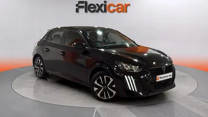 Usado Peugeot 208 Allure 102 CV (75 kW) 2024 Utilitario