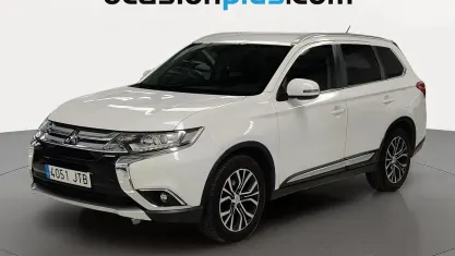 Usado Mitsubishi Outlander Motion 150 CV (110 kW) 2016 Blanco SUV