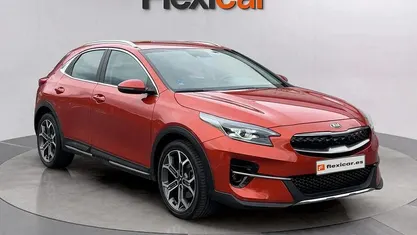 Granate Usado 2021 Kia XCeed SUV | 12.190 € (Super precio)