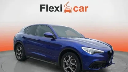 Usado Alfa Romeo Stelvio Sprint 200 CV (147 kW) 2022 Azul SUV