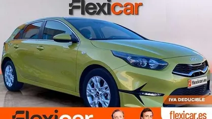Usado Kia Ceed 101 CV (74 kW) 2023 Amarillo Utilitario