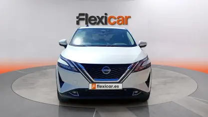 Używany Nissan Qashqai Acenta 140 KM (102 kW) 2024 Biały SUV
