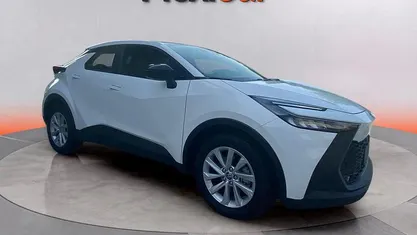 Usado Toyota C-HR Active 140 CV (102 kW) 2025 SUV