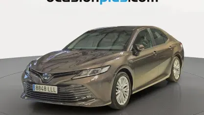 Usado Toyota Camry Advance 218 CV (160 kW) 2020 Marrón Berlina