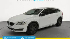 Blanco Usado 2015 Volvo V60 CC Kinetic Familiar | 14.980 € (Precio justo)