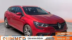 Rojo Usado 2018 Renault Mégane IV Business Berlina | 13.590 € (Precio justo)