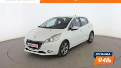 Blanco Usado 2014 Peugeot 208 Allure Utilitario | 8099 € (Precio justo)