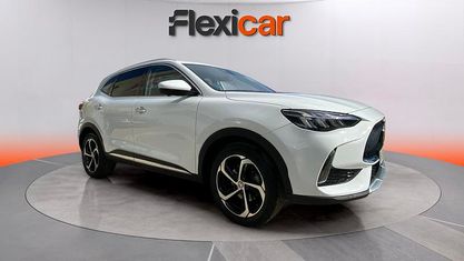 Używany MG HS Luxury 162 KM (119 kW) 2024 Biały SUV