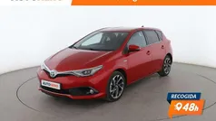 Rojo Usado 2016 Toyota Auris Hybrid Berlina | 14.899 € (Precio justo)