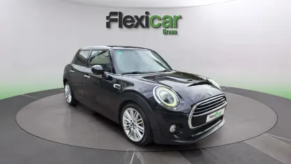 Usado Mini Cooper Clubman 136 CV (100 kW) 2019 Negro Familiar