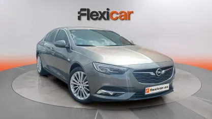 Usado Opel Insignia Selective 140 CV (102 kW) 2019 Gris Berlina