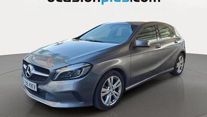 Käytetty Mercedes A200 136 HP (100 kW) 2018 Harmaa Viistoperä