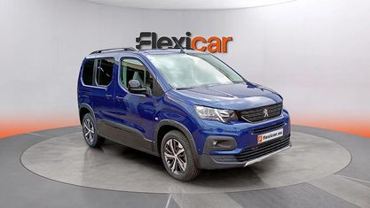 Begagnad Peugeot Rifter GT 102 HK (75 kW) 2023 Blå Minibuss