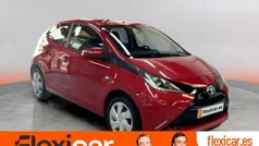 Rojo Usado 2018 Toyota Aygo X-play Utilitario | 9990 € (Precio justo)