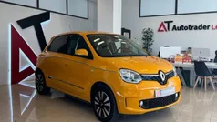 Amarillo Usado 2021 Renault Twingo Vibes Utilitario | 10.499 € (Buen precio)