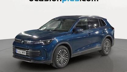 Używany VW Tiguan Life 150 KM (110 kW) 2024 Niebieski SUV