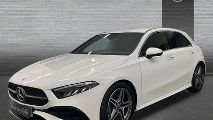 Usado Mercedes A200 AMG line 150 CV (110 kW) 2023 Blanco polar Berlina