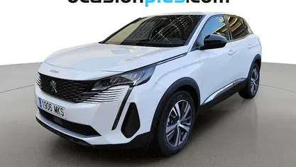 Usado Peugeot 3008 Allure 131 CV (96 kW) 2023 Blanco SUV