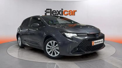 Używany Toyota Corolla Business Edition 140 KM (102 kW) 2024 Szary Sedan/Limuzyna