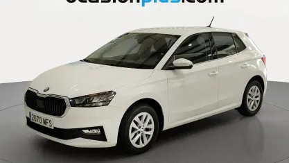 Usado Skoda Fabia Ambition 110 CV (80 kW) 2023 Blanco Utilitario