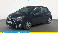Negro Usado 2016 Toyota Yaris Hybrid Active Utilitario | 12.200 € (Precio justo)