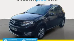Usado 2015 Dacia Sandero Stepway SUV | 8050 € (Precio justo)