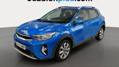 Käytetty Kia Stonic 84 HP (61 kW) 2023 Sininen Katumaasturi