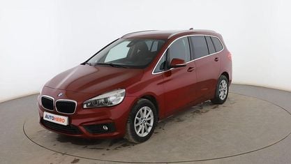 Usado BMW 218 Gran Tourer Advantage 150 CV (110 kW) 2017 Rojo Monovolumen