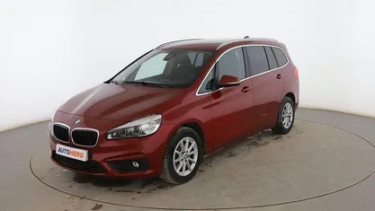Rojo Usado 2017 BMW 218 Gran Tourer Advantage Monovolumen | 19.499 € (Precio justo)