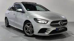 Gris / plata Usado 2021 Mercedes B200 Monovolumen | 26.999 € (Precio justo)