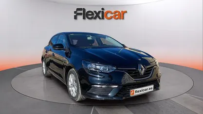 Usado Renault Mégane IV Business 140 CV (102 kW) 2020 Negro Utilitario