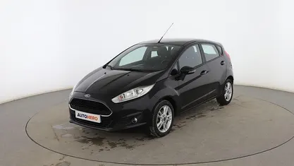 Usado Ford Fiesta Trend 95 CV (69 kW) 2017 Negro Utilitario